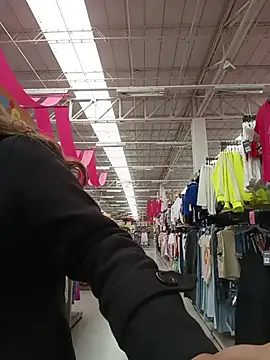 Snapshot of Lucy_colee chatting on February 18, 2026, 3:41 pm Lucy colee online show from February 18, 2026, 3:41 pm