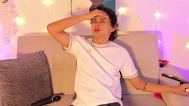 lua boy online show from March 26, 2026, 4:11 am