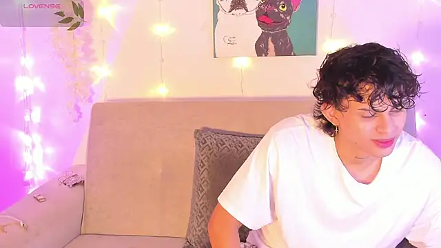 lua boy online show from April 8, 2026, 2:57 am