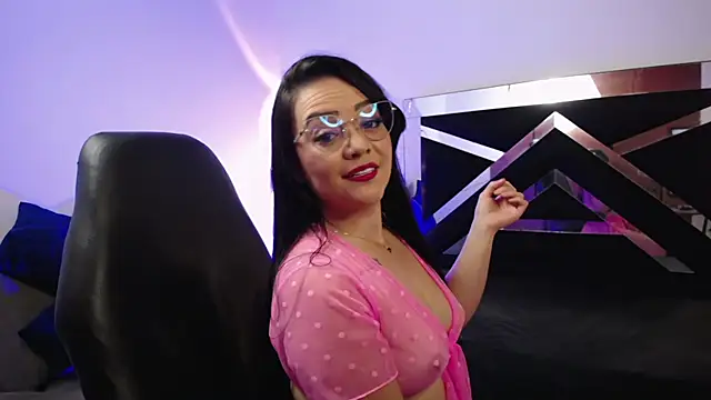 LeeluFox online show from October 18, 2025, 4:14 am