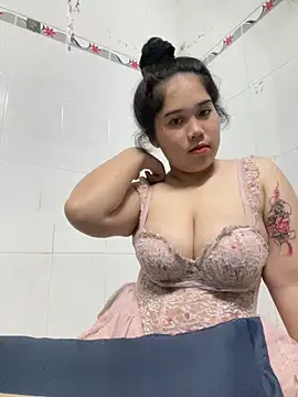 Min538 online show from October 15, 2025, 3:42 pm