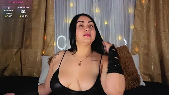 Snapshot of Victoria_Jonhss chatting on November 5, 2025, 10:24 pm Victoria Jonhss online show from November 5, 2025, 10:24 pm