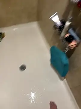 Snapshot of Beastyfuck chatting on November 10, 2025, 6:46 pm Beastyfuck online show from November 10, 2025, 6:46 pm