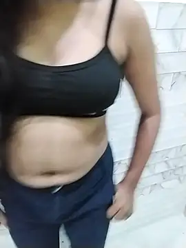 Snapshot of Suman_rani6 chatting on October 12, 2025, 7:54 am Suman rani6 online show from October 12, 2025, 7:54 am