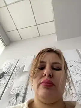 Passion-Blondy online show from February 13, 2026, 1:00 pm