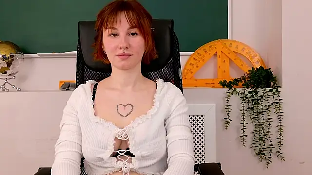 Snapshot of ClaireMathis chatting on January 18, 2026, 3:15 pm ClaireMathis online show from January 18, 2026, 3:15 pm