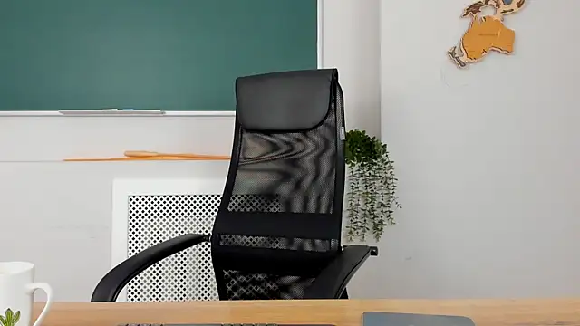 Snapshot of ClaireMathis chatting on April 5, 2026, 2:57 pm ClaireMathis online show from April 5, 2026, 2:57 pm