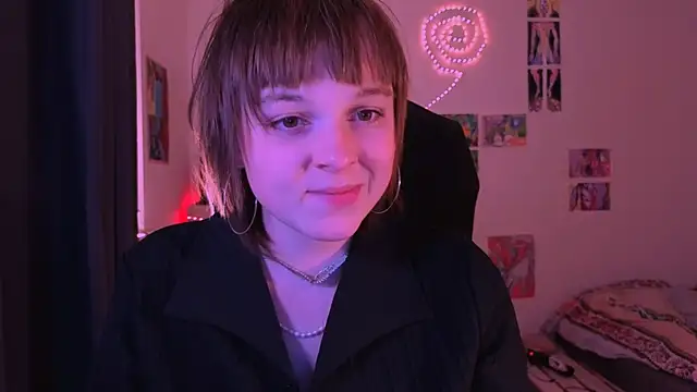 Snapshot of liquid0fluid0 chatting on December 5, 2025, 4:49 pm liquid0fluid0 online show from December 5, 2025, 4:49 pm