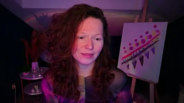 AuroraBorealis   online show from November 14, 2025, 6:39 am