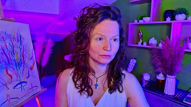 AuroraBorealis   online show from December 14, 2025, 7:03 am