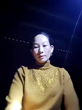 gio-thu online show from November 9, 2025, 7:56 am