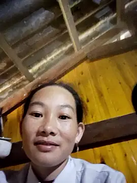 gio-thu online show from October 9, 2025, 6:14 am