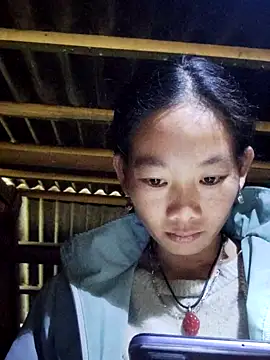 gio-thu online show from November 19, 2025, 6:13 am