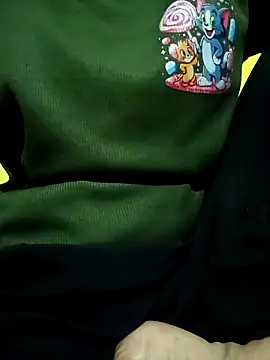 Snapshot of Kiara_4u chatting on November 4, 2025, 12:09 pm Kiara 4u online show from November 4, 2025, 12:09 pm