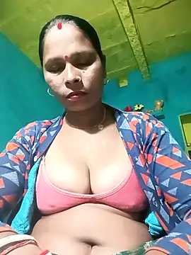 Snapshot of Rt_shreya chatting on October 31, 2025, 2:35 pm Rt shreya online show from October 31, 2025, 2:35 pm