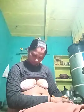 Snapshot of Rt_shreya chatting on December 13, 2025, 8:04 pm Rt shreya online show from December 13, 2025, 8:04 pm