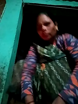 Snapshot of Rt_shreya chatting on November 8, 2025, 12:42 pm Rt shreya online show from November 8, 2025, 12:42 pm