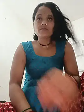 Snapshot of Cuty_tanya chatting on July 7, 2026, 4:10 pm Cuty tanya online show from July 7, 2026, 4:10 pm