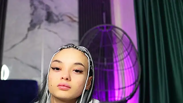 Snapshot of RachelRavee chatting on October 28, 2025, 5:18 am RachelRavee online show from October 28, 2025, 5:18 am