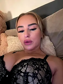 Snapshot of spicycharxx chatting on October 30, 2025, 12:09 am spicycharxx online show from October 30, 2025, 12:09 am