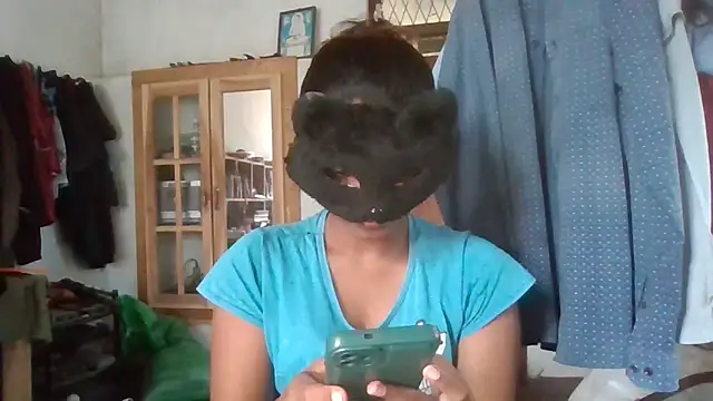 Nora-2003 online show from March 10, 2026, 4:05 am