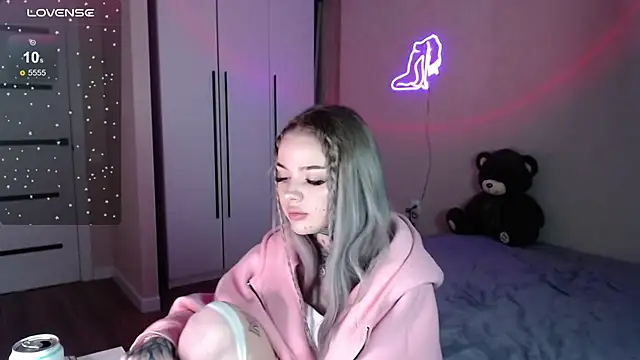 bklfen online show from November 8, 2025, 7:06 pm