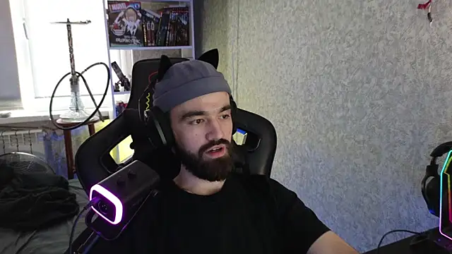 Snapshot of Nik_Namee chatting on October 29, 2025, 8:35 am Nik Namee online show from October 29, 2025, 8:35 am