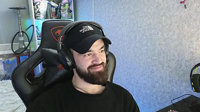 Snapshot of Nik_Namee chatting on December 5, 2025, 6:28 pm Nik Namee online show from December 5, 2025, 6:28 pm