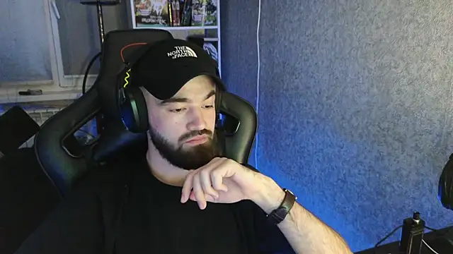 Snapshot of Nik_Namee chatting on November 19, 2025, 2:11 am Nik Namee online show from November 19, 2025, 2:11 am