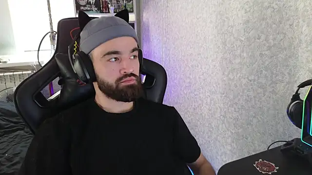 Snapshot of Nik_Namee chatting on October 18, 2025, 9:11 am Nik Namee online show from October 18, 2025, 9:11 am