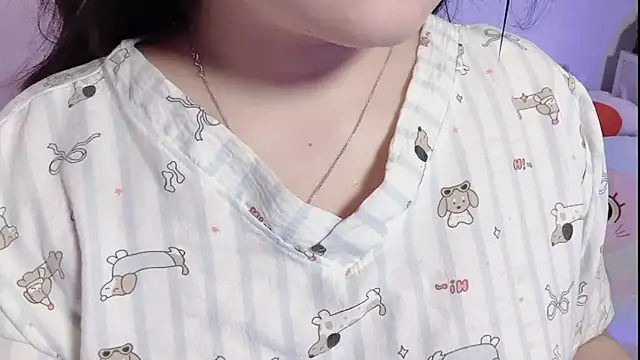Snapshot of BeChinh_Lee chatting on April 21, 2026, 5:19 pm BeChinh Lee online show from April 21, 2026, 5:19 pm