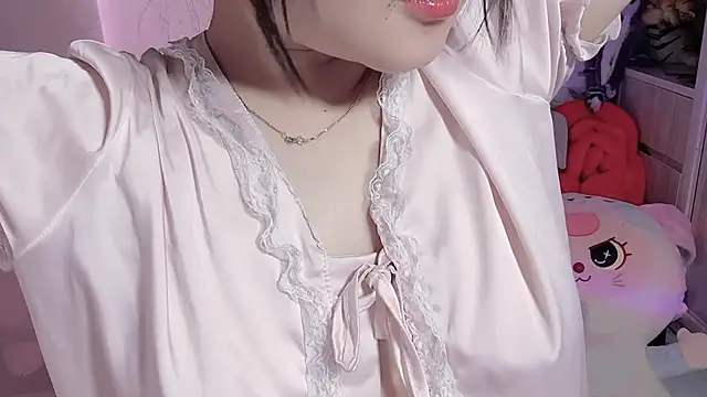 Snapshot of BeChinh_Lee chatting on June 24, 2026, 2:59 pm BeChinh Lee online show from June 24, 2026, 2:59 pm