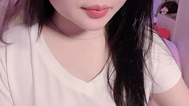 Snapshot of BeChinh_Lee chatting on May 18, 2026, 2:11 pm BeChinh Lee online show from May 18, 2026, 2:11 pm
