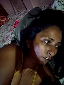 Snapshot of dreamerrrrr1 chatting on October 23, 2025, 1:59 am dreamerrrrr1 online show from October 23, 2025, 1:59 am