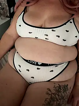BbwGreenEyes69  online show from November 7, 2025, 10:09 am