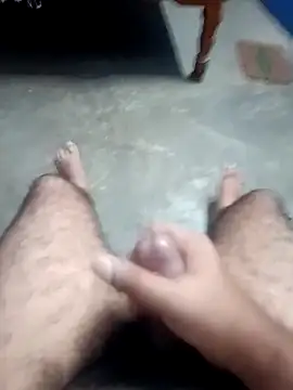 Snapshot of TrainedBend28 chatting on November 6, 2025, 5:50 pm TrainedBend28 online show from November 6, 2025, 5:50 pm