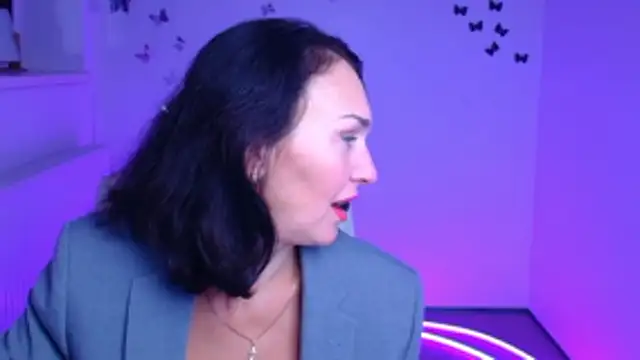 Rosie Rosee online show from January 19, 2026, 2:43 pm