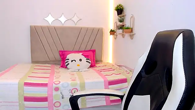 Snapshot of zara_cute chatting on May 29, 2026, 12:11 pm zara cute online show from May 29, 2026, 12:11 pm