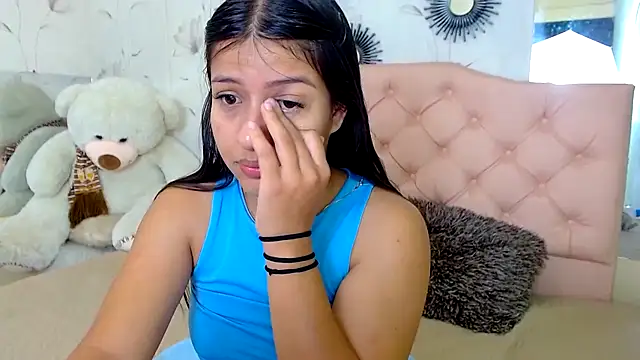 zara cute online show from February 12, 2026, 12:05 pm