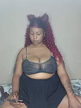 Snapshot of ZuriVixen chatting on July 13, 2026, 7:46 pm ZuriVixen online show from July 13, 2026, 7:46 pm