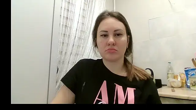 MeadowEyes online show from February 9, 2026, 4:32 am