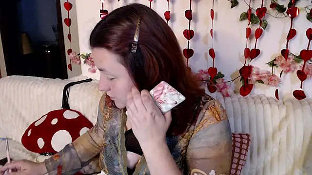 Snapshot of Lilith__moon chatting on May 9, 2026, 9:07 pm Lilith moon online show from May 9, 2026, 9:07 pm