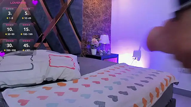 Vittoria Conti  online show from March 26, 2026, 5:33 pm