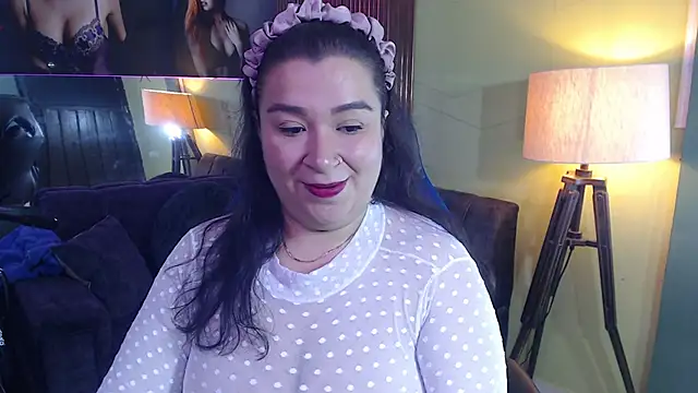 bella sweet 01 online show from October 13, 2025, 12:07 pm