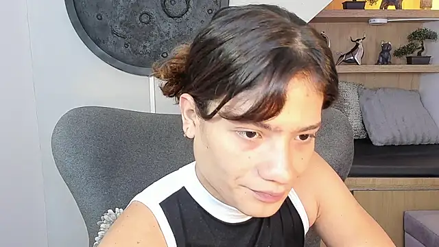 KassMonroe online show from June 3, 2026, 12:39 pm