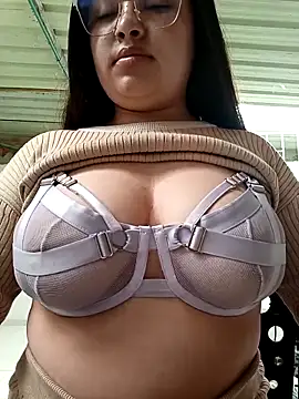 Snapshot of sofia_athome chatting on December 2, 2025, 7:26 pm sofia athome online show from December 2, 2025, 7:26 pm