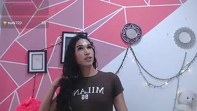 Tifany Adams online show from December 5, 2025, 5:11 pm