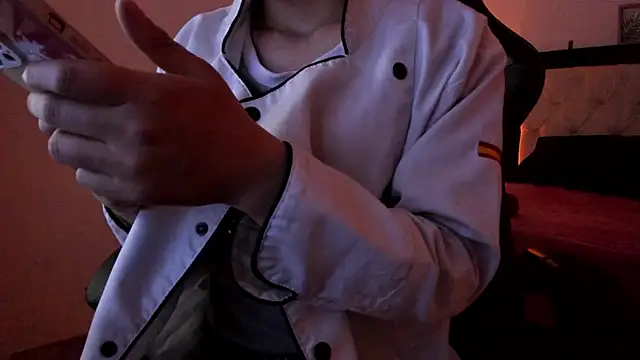 Sara Roades online show from December 5, 2025, 5:22 pm