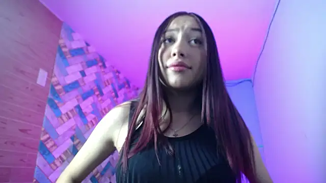 celeste solis online show from November 4, 2025, 7:39 pm