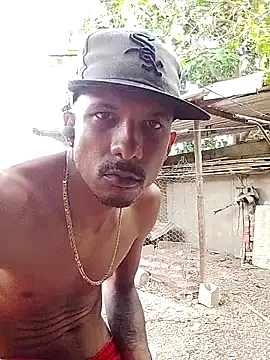 blackhot30 online show from December 5, 2025, 7:34 pm